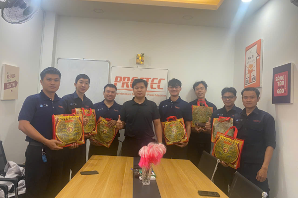 PRESTEC Trao Gửi Yêu Thương Mùa Tết Trung Thu 2025