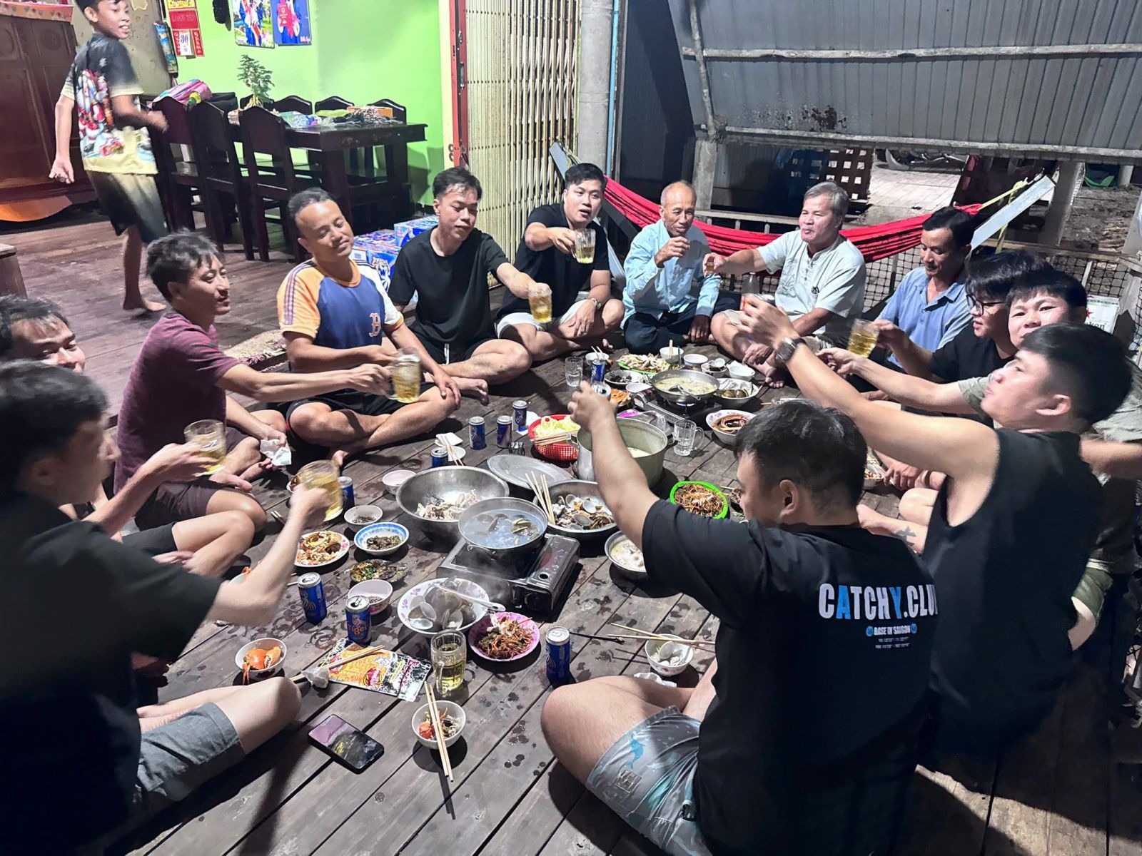 Tiếng cười và sự gắn kết